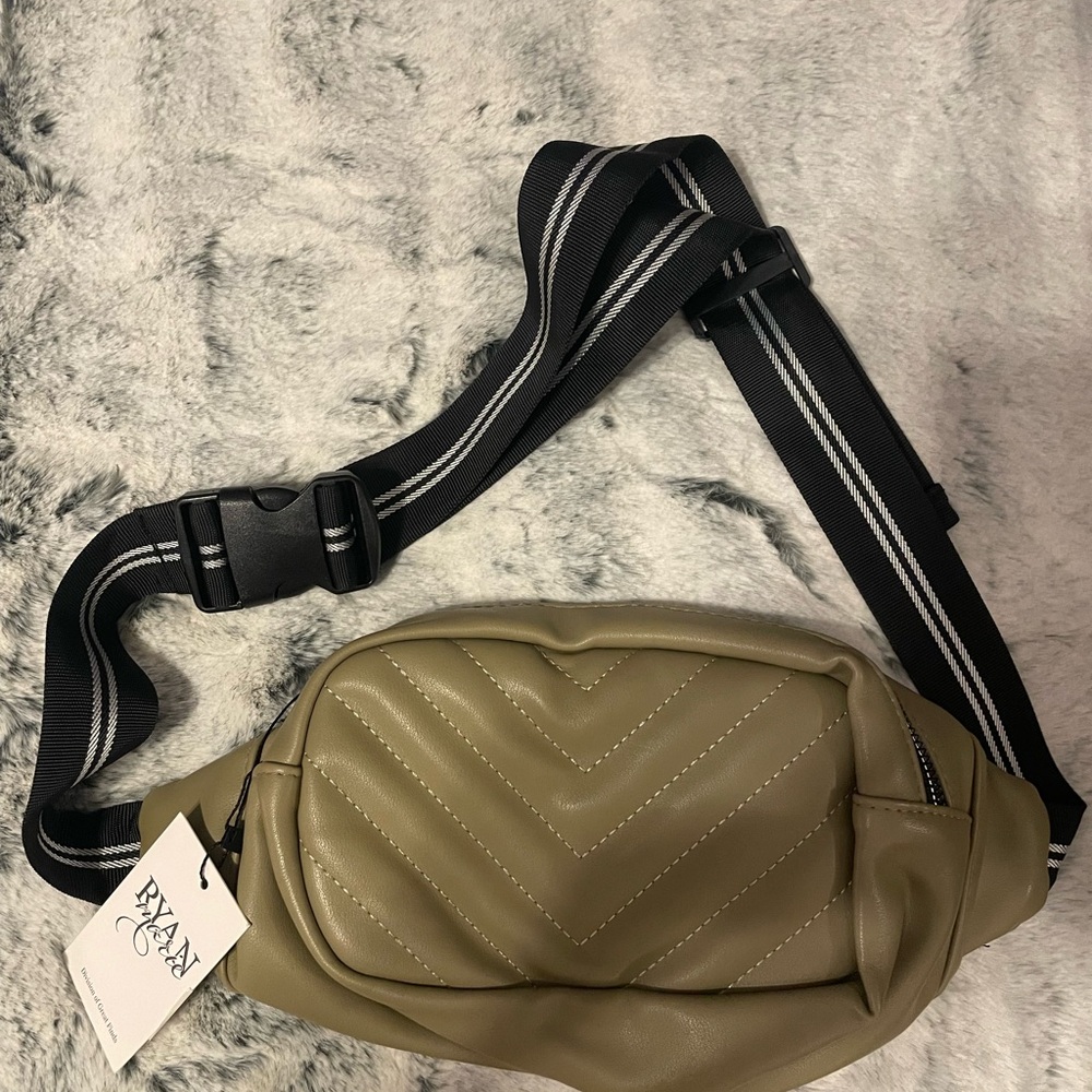 Rya Moda Quilted Belt Bag with Black Strap